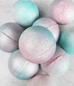 DIY Pearl Bath Bomb