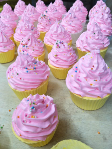 pink cupcake bath bomb