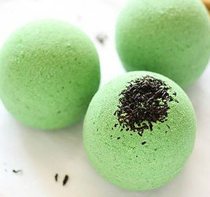 How to Make Green Tea Bath Bomb