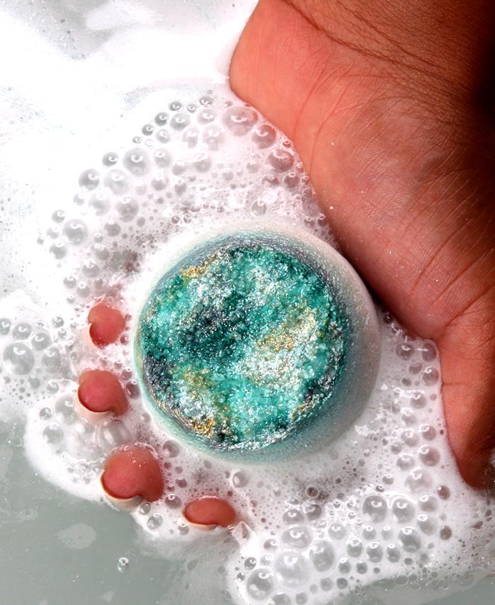 green bubble bath fizzer