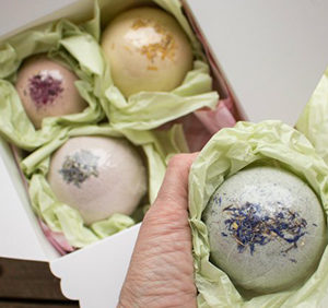How to Package Bath Bombs for Gift Giving